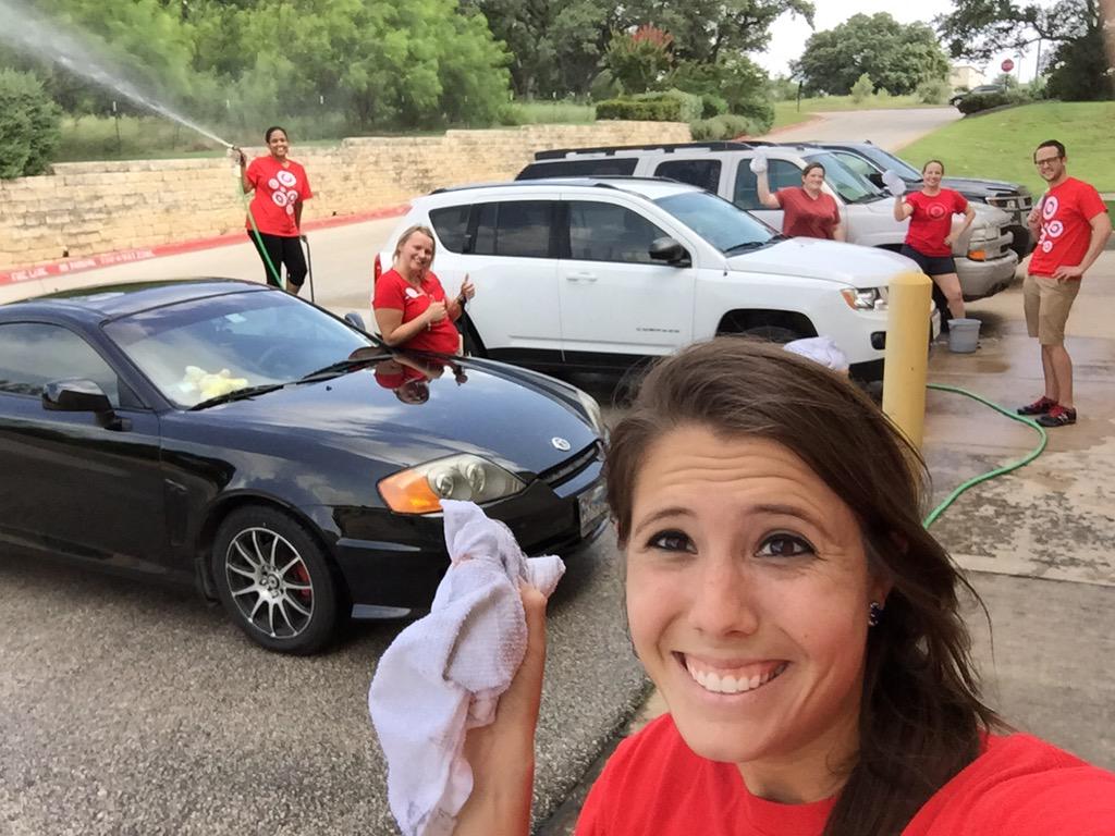 Washing our team's cars to celebrate 91.77% amazed in service YTD! <a href="/TDCurtis081/">Tyler Curtis</a> @crowderabby1 <a href="/ConnieDroge/">Connie Droge</a>