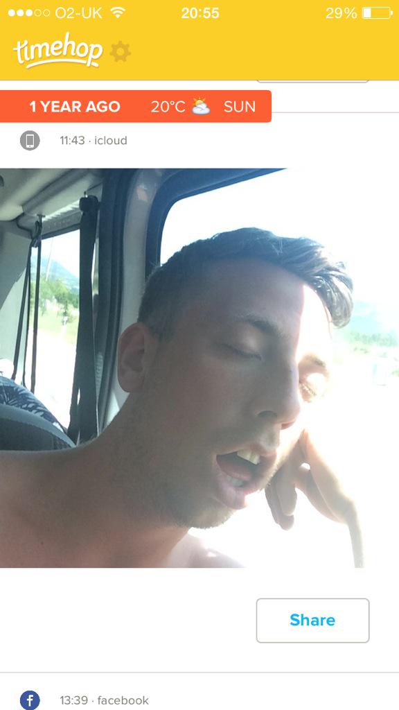 1990_leigh's tweet photo. @SonofRussel 😳🙈😂 http://t.co/7Td2zaEMj5