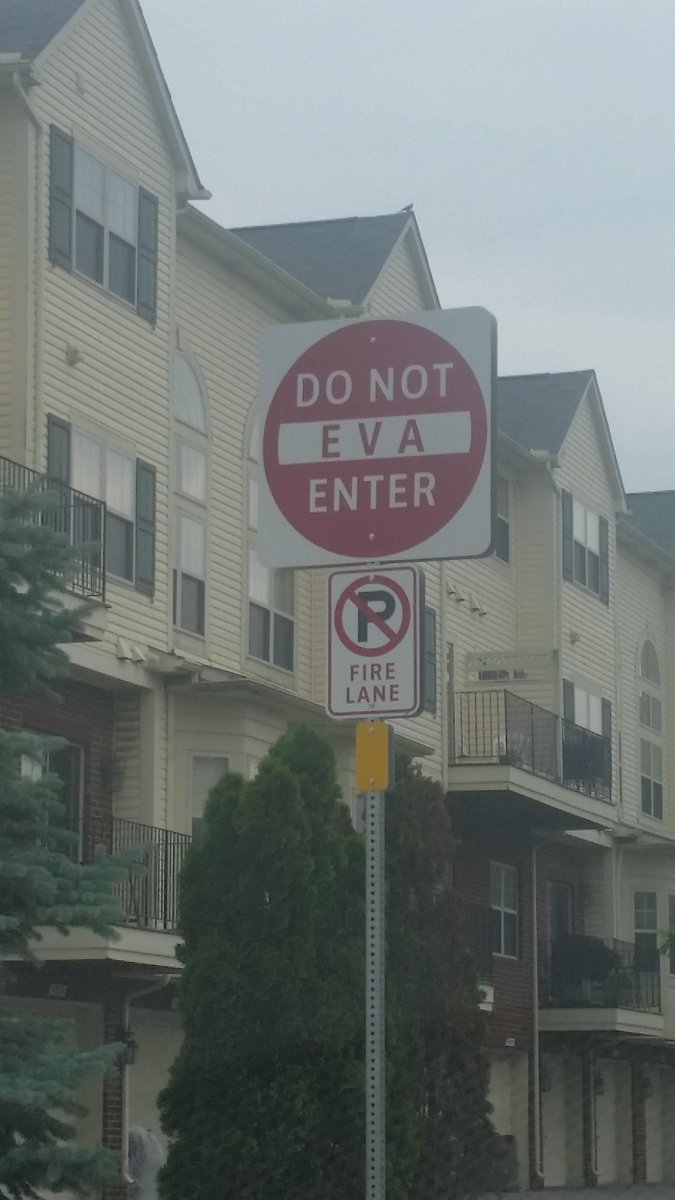 CarouselSigns tweet media