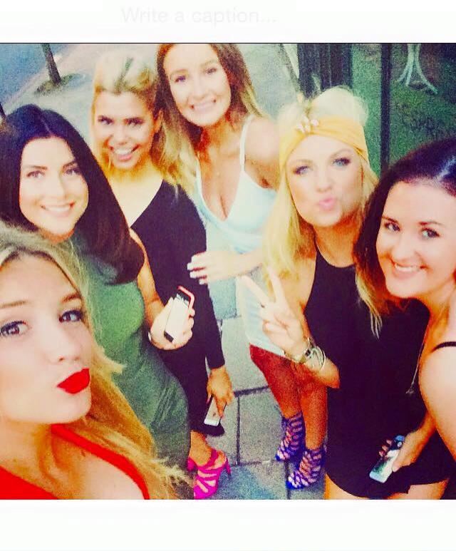 Knoxy11's tweet image. I just want to do this night all over again🔥❤️ #girls @rachcorby @Suziesmally #theboxsoho best night ever!!