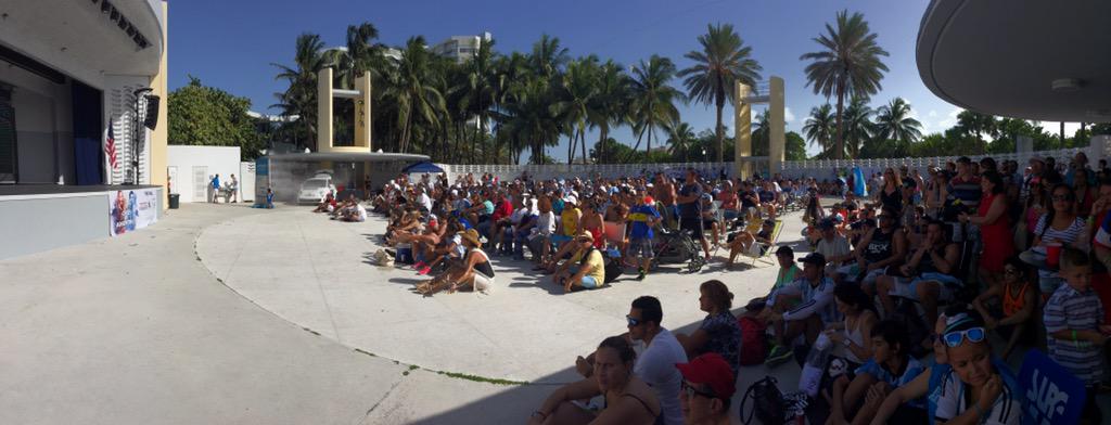 MiamiBeachNews's tweet photo. Can we go back to the Copa America finals this past Saturday? We had a packed house. Such a good game! http://t.co/WNjuQKEZgR