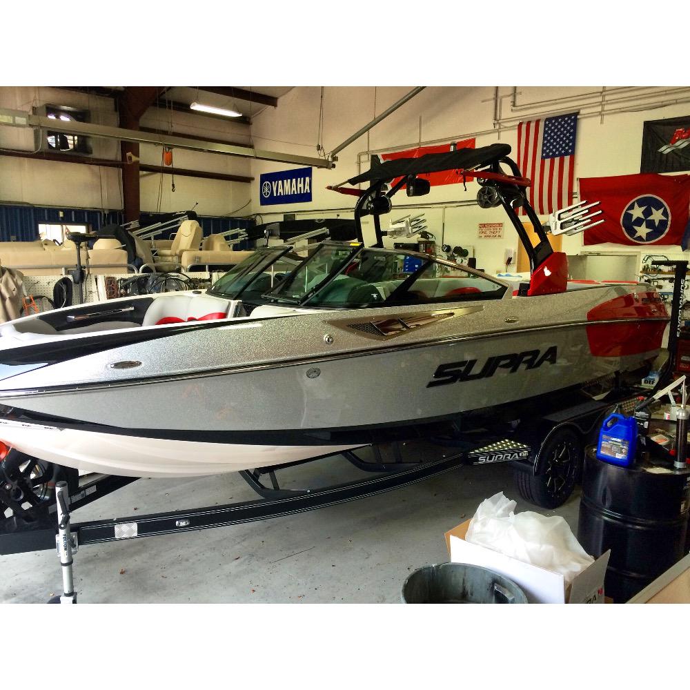 BoatLockerTN's tweet photo. Rigged and ready to sell #TheBoatLocker #WakeBoatPorn #SupeaBoats #Phase5 #Nashville #RedBull http://t.co/AmnOQ2tdYv