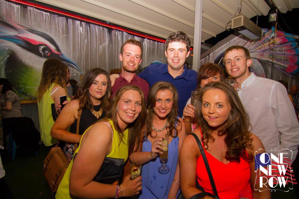 1NewRow's tweet image. 