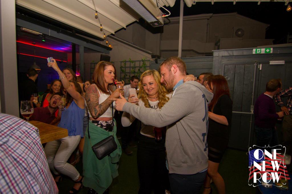 1NewRow's tweet image. 