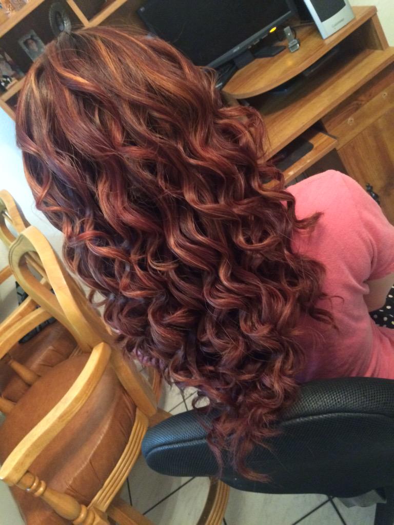 yanelwho's tweet photo. #MyHandsMakeMagic #Reposts #ContactMe 🙋🏼 http://t.co/ZU8vv6WA41