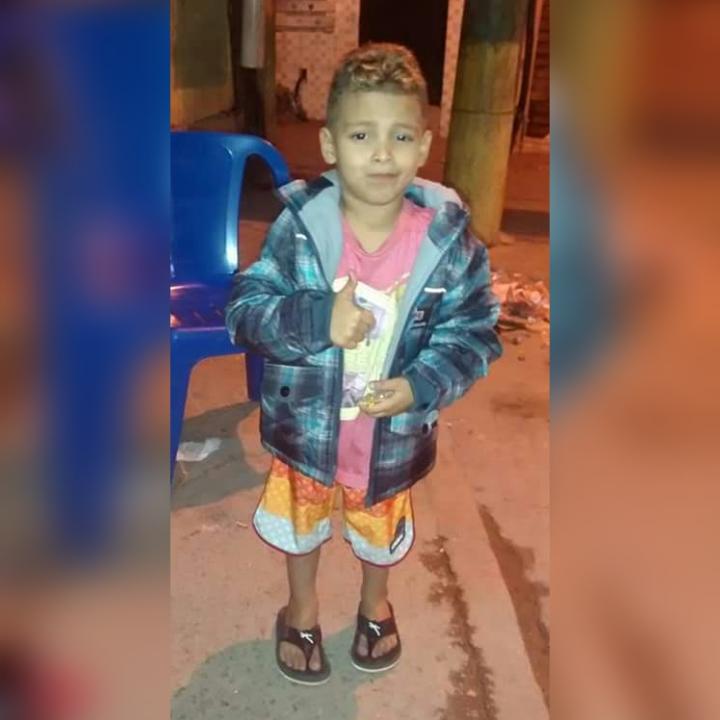 JoyceInacio3's tweet photo. Meuu amorzinho 😍♥♥❤
#Victoor http://t.co/9X6Q2Kfyjz