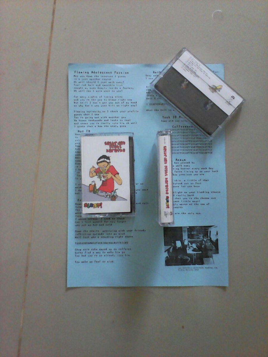 SNKblahblahblah's tweet photo. CD Rp. 80.000 // Kaset Rp. 20.000. Buat CD bisa kontak kita langsung, kaset ke @StoneAgeRcrds yaw hhe http://t.co/BcKjMC4qMs
