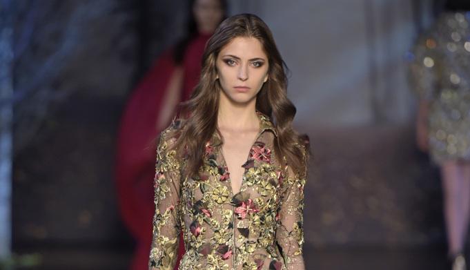 wwd's tweet photo. Everybody likes a good fairy tale: http://t.co/GworyTdUOL #Couture @ralphandrusso http://t.co/j2XP3GXUrb