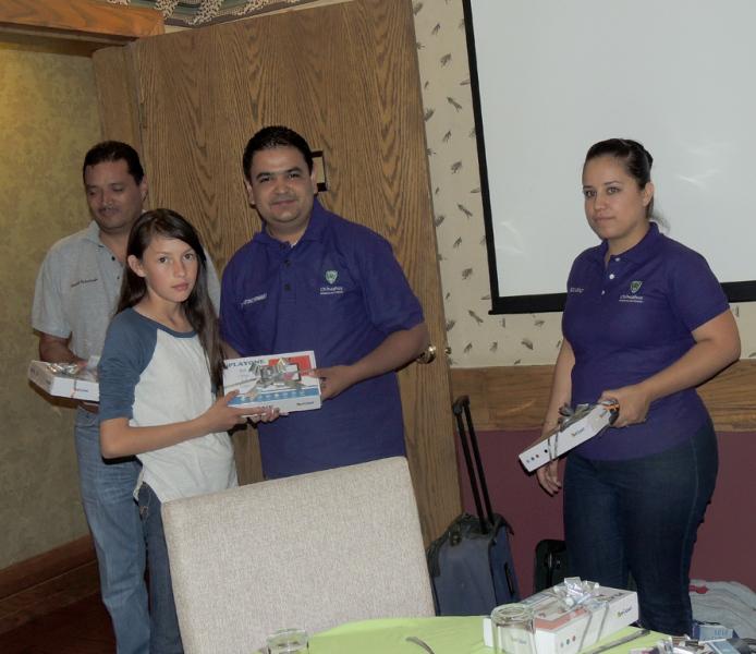 MVSNoticias's tweet photo. Gana estudiante de #Chihuahua Olimpiada del Conocimiento 2015 http://t.co/ztnuzQlqCj http://t.co/r204MTXXh7