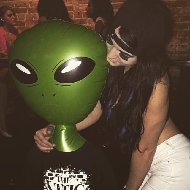 RavenChibi's tweet photo. Alienssss http://t.co/pSzAcz4aAr