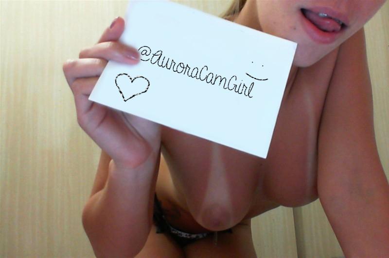 luizabittenco10's tweet photo. @AuroraCamGirl Promessa é divida. http://t.co/DQ7QnQdIq3