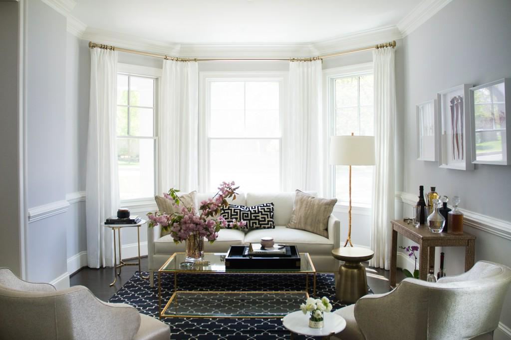 ELLEDECOR's tweet photo. Before &amp; After: A Fashion Stylist's DC-Area Home Proves Black And White Never Fails http://t.co/E46FM8Jn1l http://t.co/FIiSj6drcj