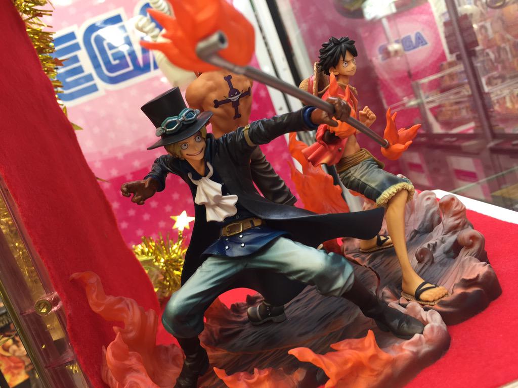 セガ 秋葉原 １号館 One Piece Dxf Brotherhood 本日入荷しました ルフィ エース サボ の3種類 組み合わせて飾る事も出来てめちゃくちゃかっこいい ワンピース Onepiece ルフィ Http T Co Gdmnspixaj