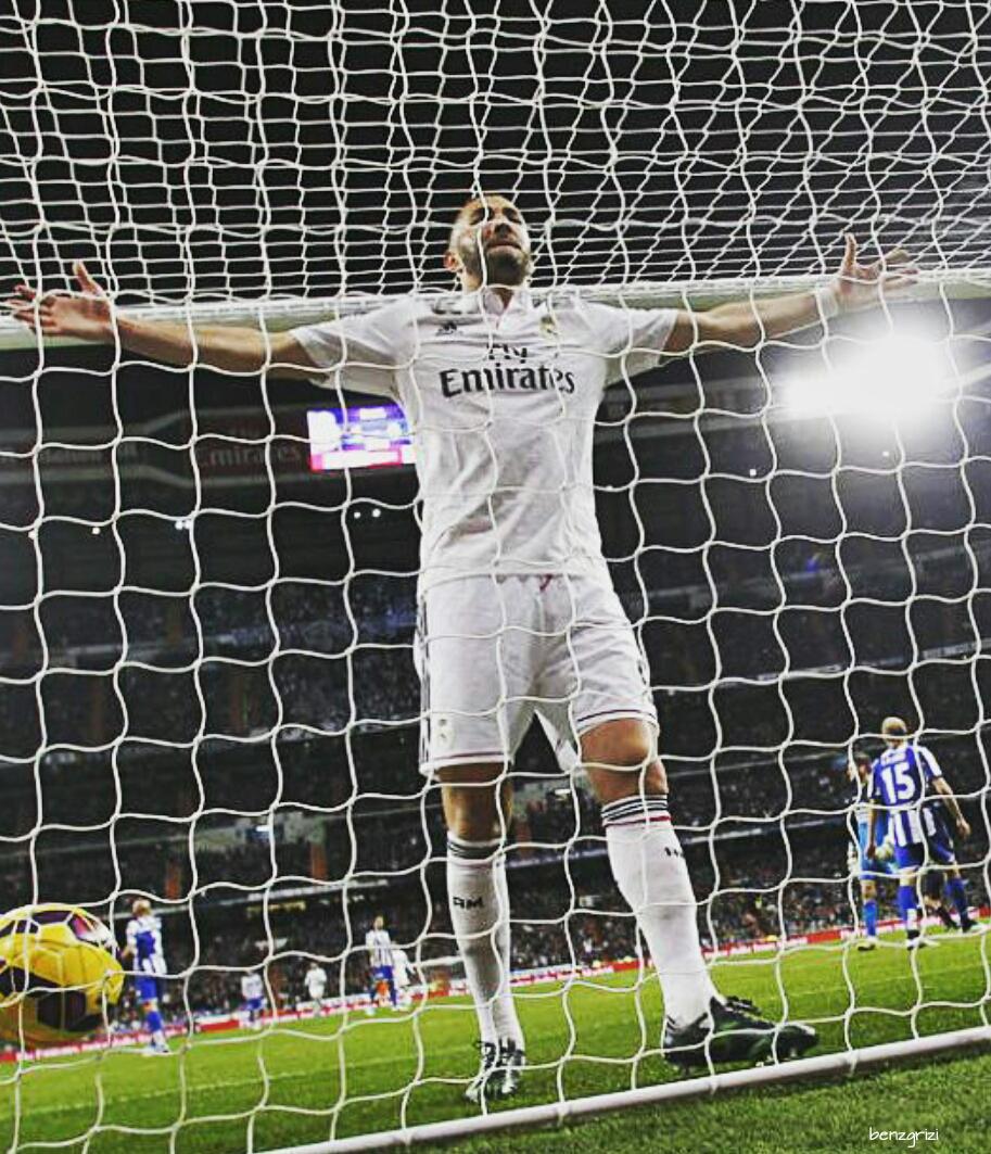 Madridismoreal's tweet photo. ¿Quieres que Benzema siga en el Real Madrid la próxima temporada?

RT= Si.
FAV = No.

#HalaMadrid #genius http://t.co/SO6hMwROqK