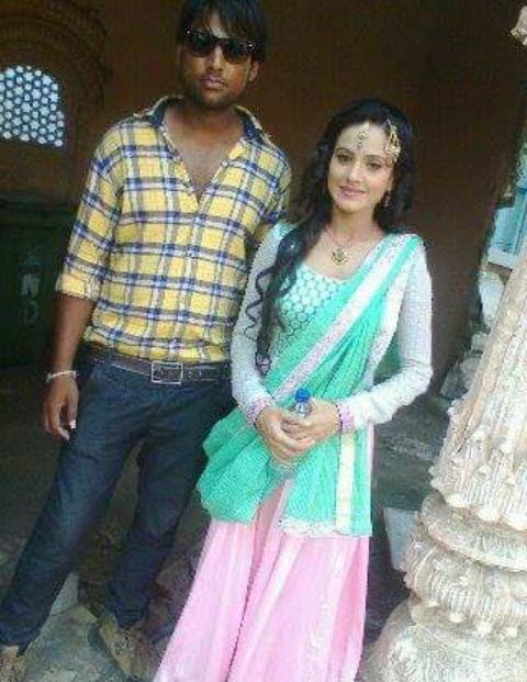 TeamHeena's tweet photo. [New pics] @_HeenaParmar @ZeeTV #Anarkali #OnSets #JodhaAkbar http://t.co/NbVPuz8NM1