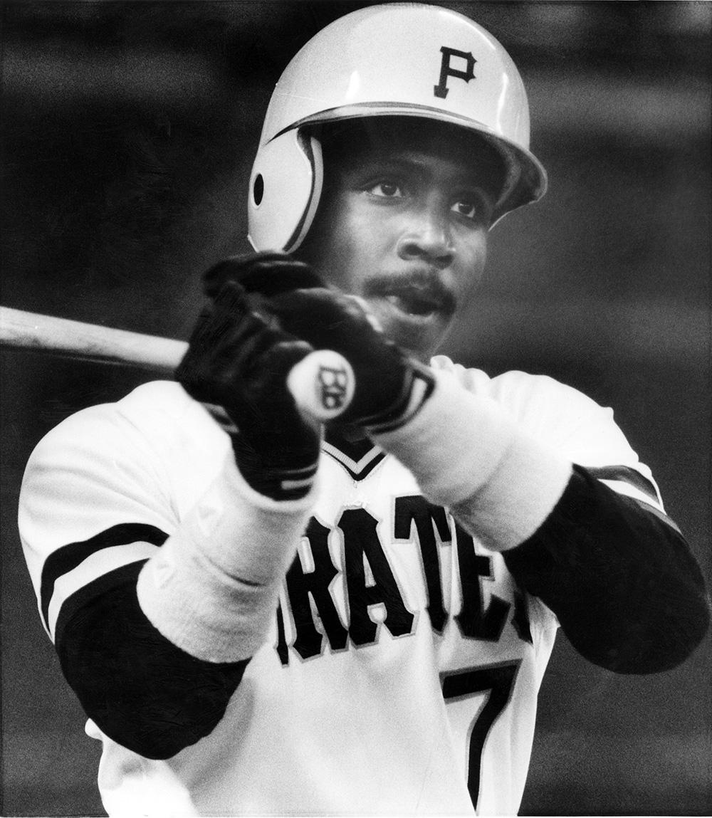 Happy Birthday Barry Bonds. He was born on July 24, 1964

Sports history July:  