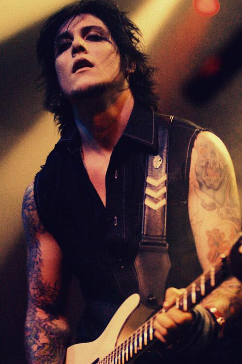 HAPPY BIRTHDAY SYNYSTER GATES  