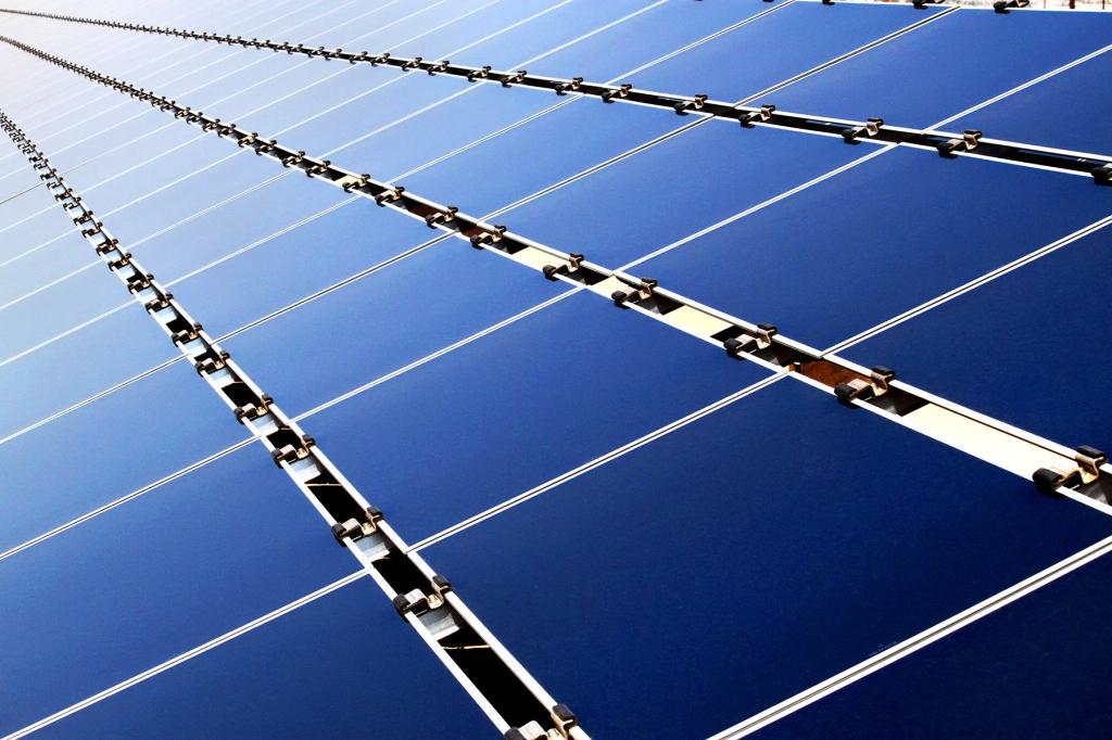 TriSmartSolar's tweet image. Solar is growing faster than non-renewable energy in the U.S. qoo.ly/5bdya #solarusa