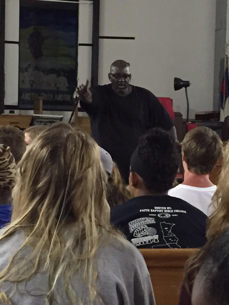 JayCrawley's tweet photo. Pastor Morgan-   

 1. Love God with all of yourself. 
2. Put God first in everything you do. 
#MyCityMatter2015 http://t.co/829UiSasLM