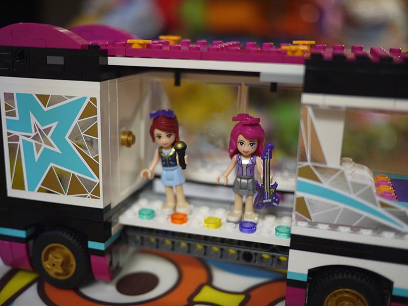 #레고프렌즈팝스타 아이들의 로망 ! 아이들에겐 최고의 선물  레고프렌즈 !
2015 신제품 팝스타 6살 큰딸 혼자서 뚝딱 만들어요 ^^ 최고!