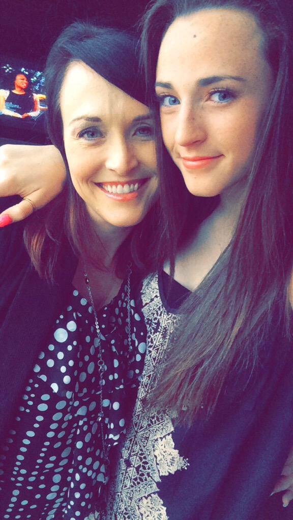 arizonamilfs's tweet photo. Hot Gilbert mom😏🔥🔥 http://t.co/lCQjK4uCd2