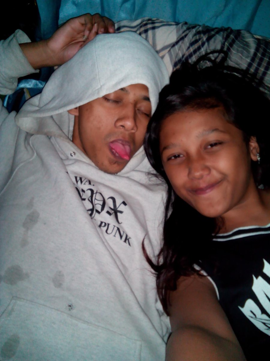 Natnitnut_'s tweet photo. Holla tukang molor{} http://t.co/mZI0j8X0tQ