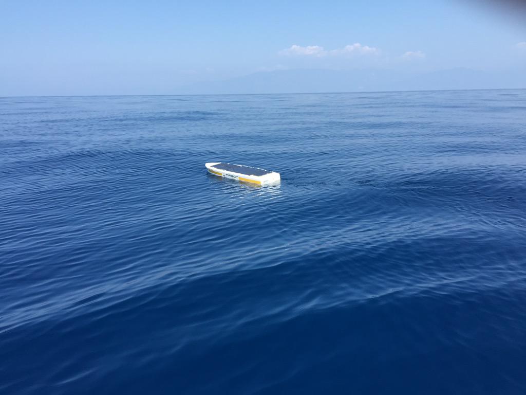 piribotproject's tweet photo. PiriBot harika bir havada tekrar Akdeniz yolculuğuna başladı, bu sefer epey açıktan yolladık :) http://t.co/j3RQ8i3ZFJ