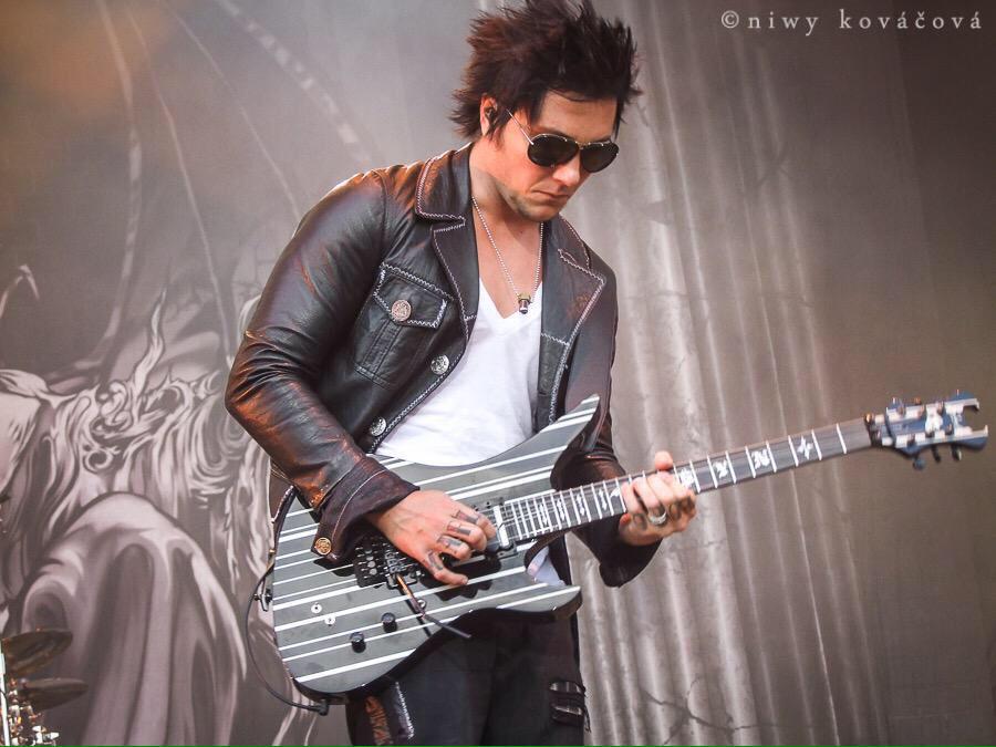    Synyster Gates        Happy birthday Synyster Gates !!!! 