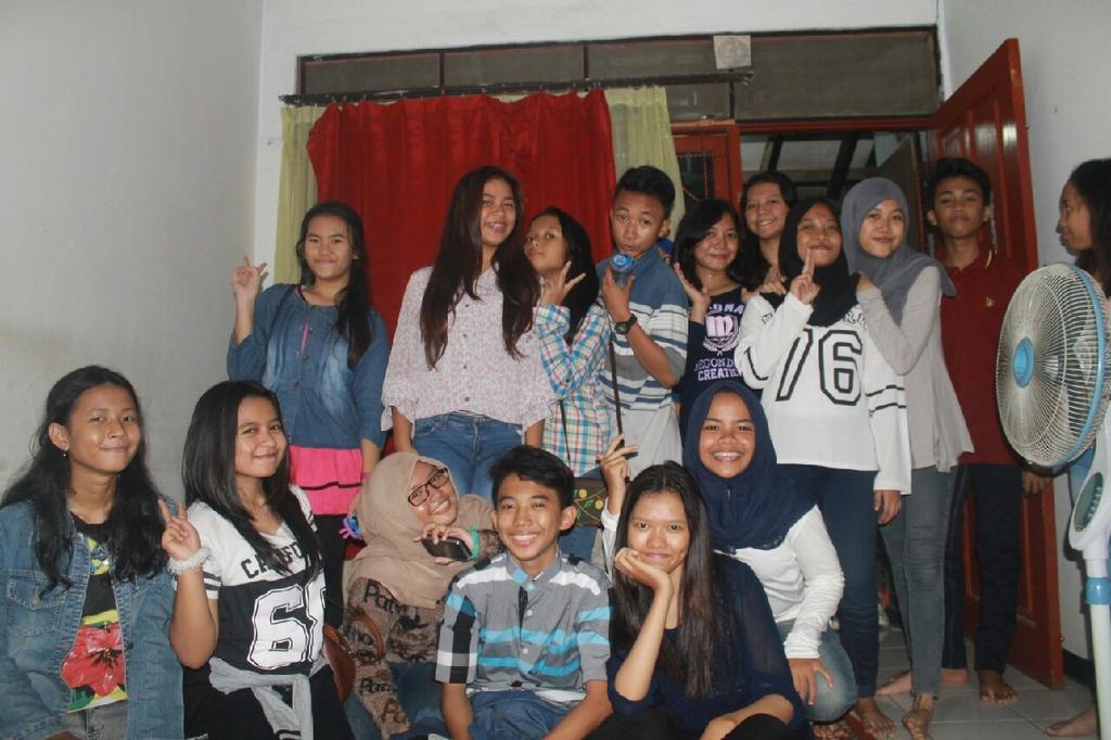 9Boosforcess's tweet photo. coz setelah udah jarang ketemu jd gatau malu gini. http://t.co/88aRTusrHz