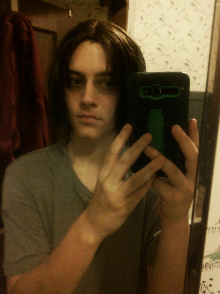 zhoskinsSP's tweet photo. #wintersoldier wig is cut and mostly styled, thanks as always to @jlmasseySP! #SuperProblems http://t.co/gdhZ7KRNZx