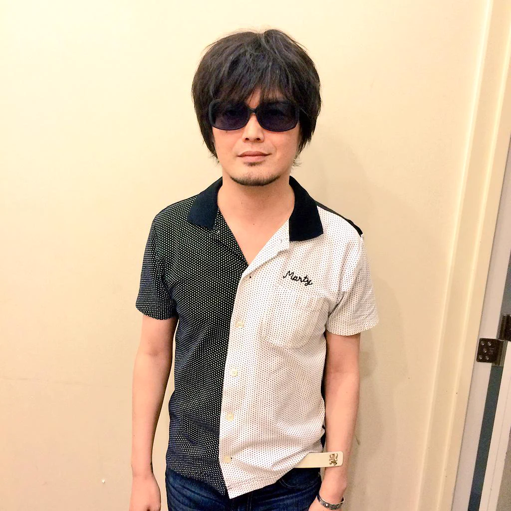 山中さわお　red bat サングラス CJS77NMUMAAyNvD?format=webp&