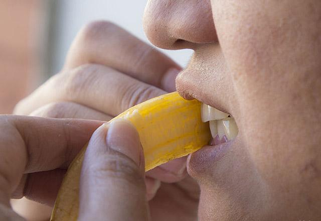 Dişleri beyazlatmanın 5 yolu cnn.st/1HGDkxx