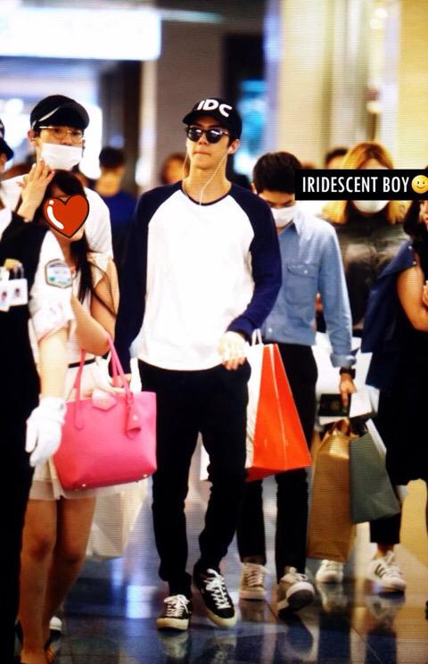 EXOGlobal's tweet photo. [PREVIEW] 150707 Sehun at Haneda Airport Cr: iridescent boy http://t.co/NnAM9xkttr
