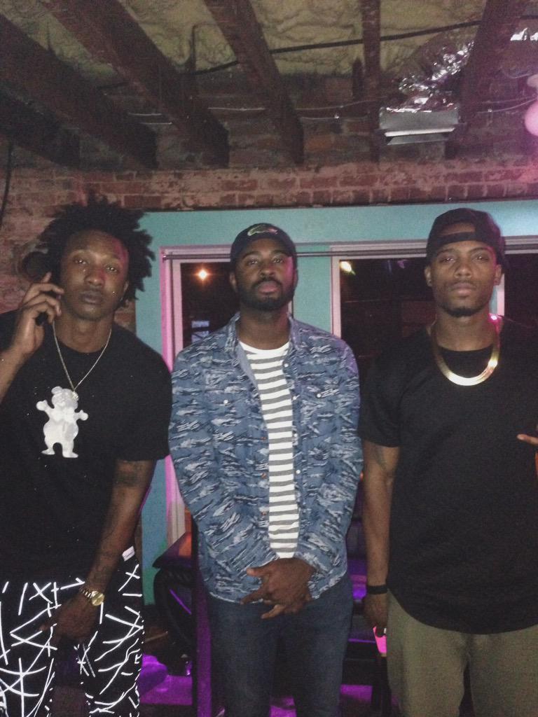 DJMikeNasty's tweet photo. #PlaylistPartyATL with @ScottyATL & @bobatl 🌊 @ErosolDeptStore #djmikenasty http://t.co/dzK85RsfqP