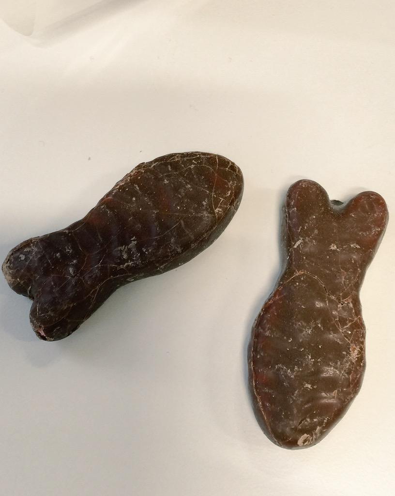 NZLainey's tweet photo. Beached on my desk #workfish http://t.co/TOyIvOvDgI