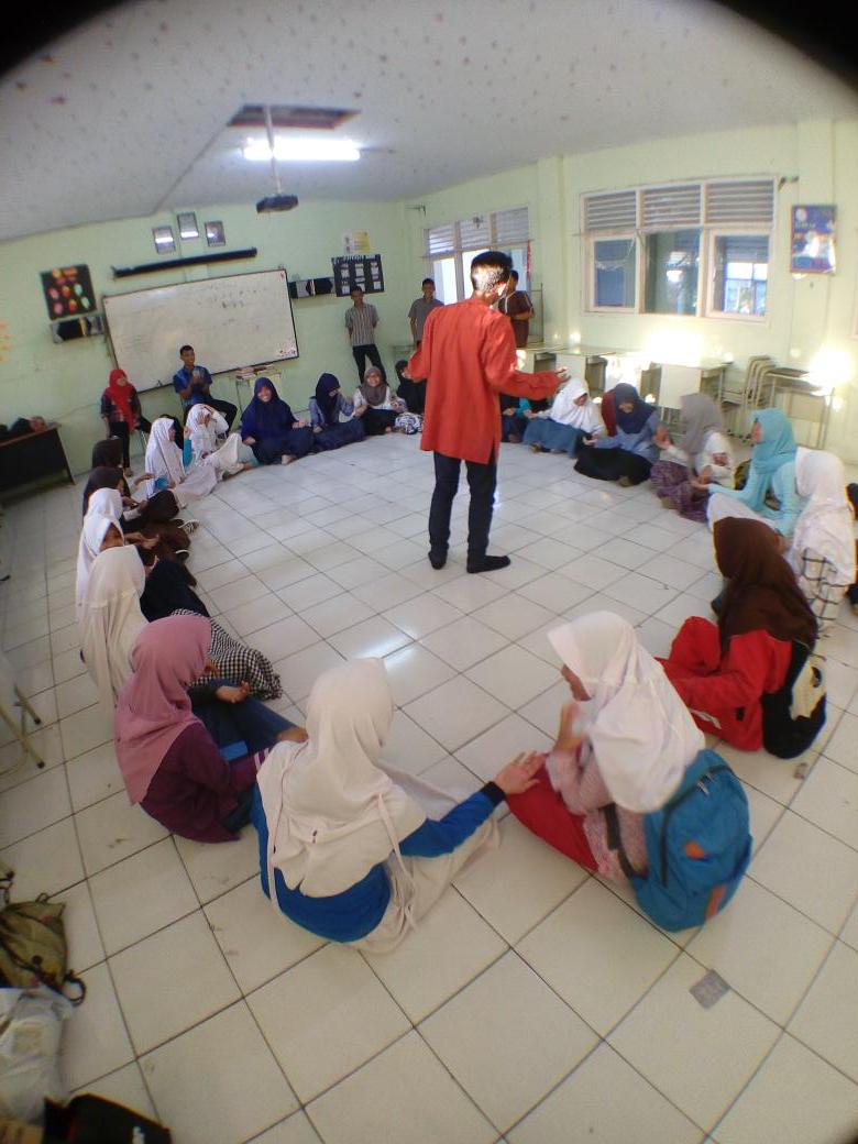 putrifatimah191's tweet photo. Bukber @PMR_Spenda http://t.co/ISbcBrUAaK