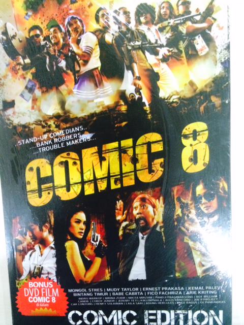 CGV_ID's tweet photo. Mau komik COMIC 8+DVD film-nya di dalam persembahan @FalconPictures_ tweeps? Yang mau RT please! #blitzCOMIC8 http://t.co/pD5AInvX5S