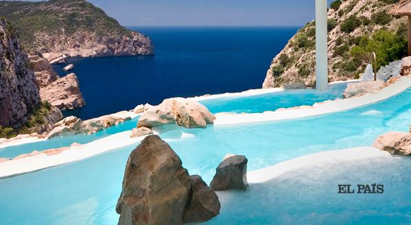 el_pais's tweet photo. Diez hoteles con grandes vistas al mar http://t.co/NYBDRarH3i Las olas llegan, prácticamente, a los pies de la cama http://t.co/vDaiXsuI2B