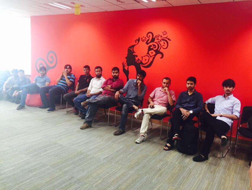 PITBIncubation's tweet photo. Ice breaking session happening right now! #TeamBuilding #6thCycle #Startups http://t.co/hOE38hPYvA