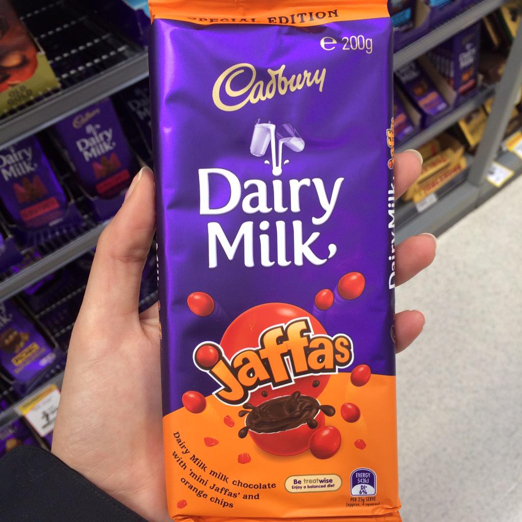 CaitlanMitchell's tweet photo. @Cadbury_NZ about time you gave us Aucklanders our own flavour! #Jaffas #JustAnotherFuckingAucklander #TY http://t.co/uFJXY4GN6j