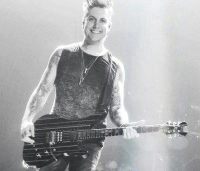 HAPPY BIRTHDAY SYNYSTER GATES. 