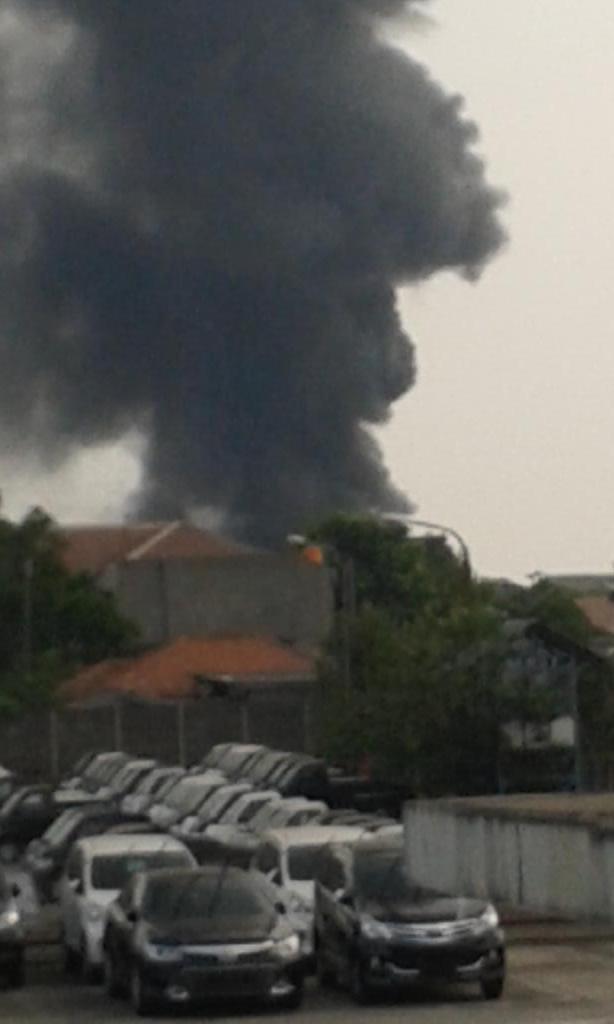 Terjadi kebakaran di daerah cikaret cibinong