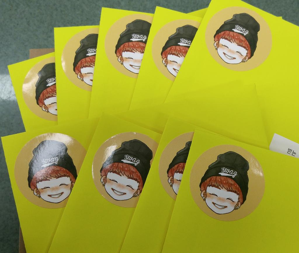 suga930309com's tweet photo. 10만팔 기념 이벤트 물품이 오늘 발송되었습니다. 
당첨자분들 내일부터 우편함을 확인해주세요~😁 http://t.co/Hnrnpxe6VI