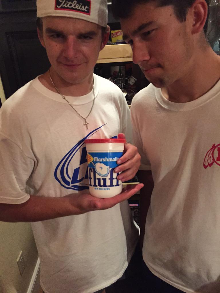 tybrown37's tweet photo. Who the fuck fluffed up #fightme #fluffme #fluffoff #fluffyouintheass http://t.co/WAbcEx8irp