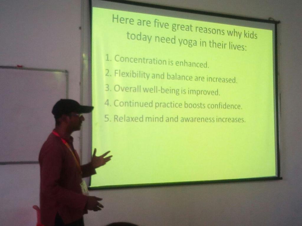 satya83india's tweet photo. Institutionalization of #Yoga presentation @VisionIndiaFdn  as part of #BeAndMake .@moayush @SriSri http://t.co/wqGMtzLpMv
