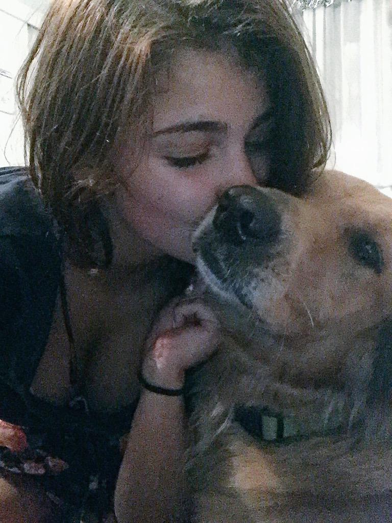 sammcoppola's tweet photo. National kissing day #lovemahbae πΆβ€οΈ http://t.co/fGcOTor48p