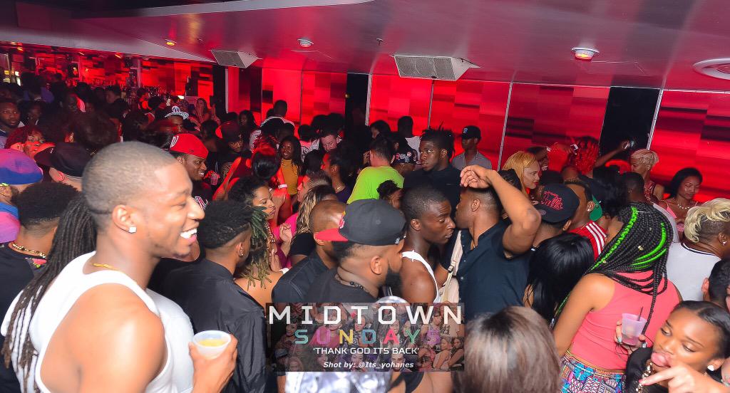 DMVDNetworks's tweet photo. @bcartner212 July 12 #ElectricDC [The 4 Floor Rave] Text Rave To 555888 For Free Entry. 1219 Conn Ave NW (18+) http://t.co/Ei9p6EZsUP