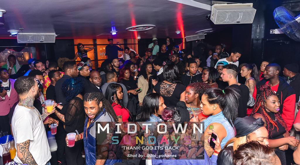DMVDNetworks's tweet photo. @bcartner212 July 12 #ElectricDC [The 4 Floor Rave] Text Rave To 555888 For Free Entry. 1219 Conn Ave NW (18+) http://t.co/Ei9p6EZsUP