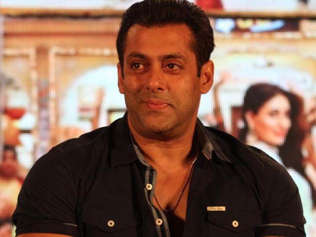 CircleofCinema's tweet photo. Why Salman Khan Has Cut Down Travel for Bajrangi Bhaijaan http://t.co/gampY6w5B8