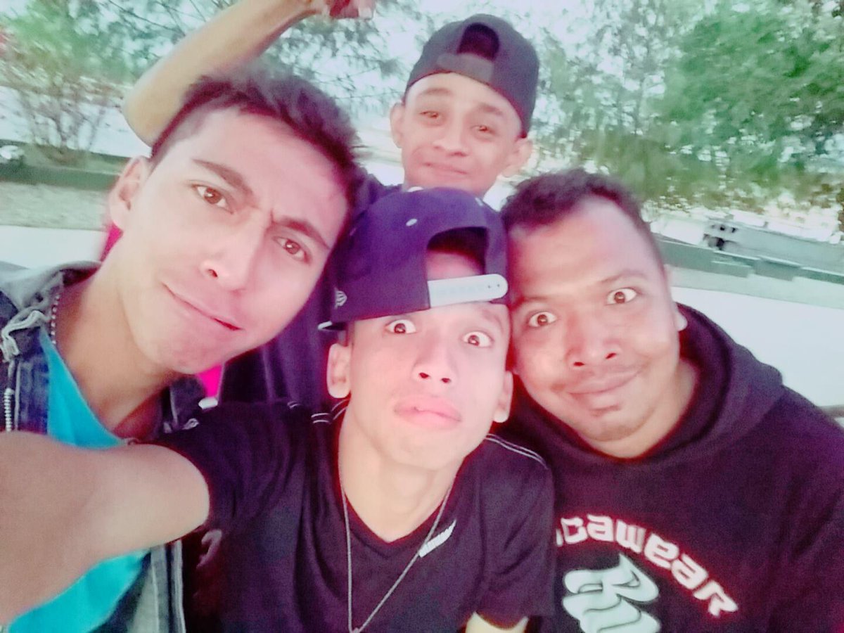 "@yusanLife: <a href="/cahudance/">nafsahu</a> @angga_dirgha para stopless sangat merindukan kalian #SDCSepertiDulu #SDCSepertiDulu "